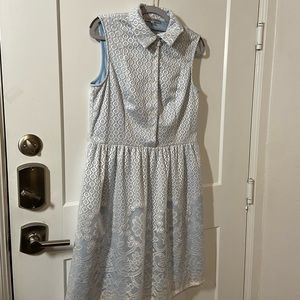 Sandra Darren Blue with White Lace V-Neck Sleeveless Dress